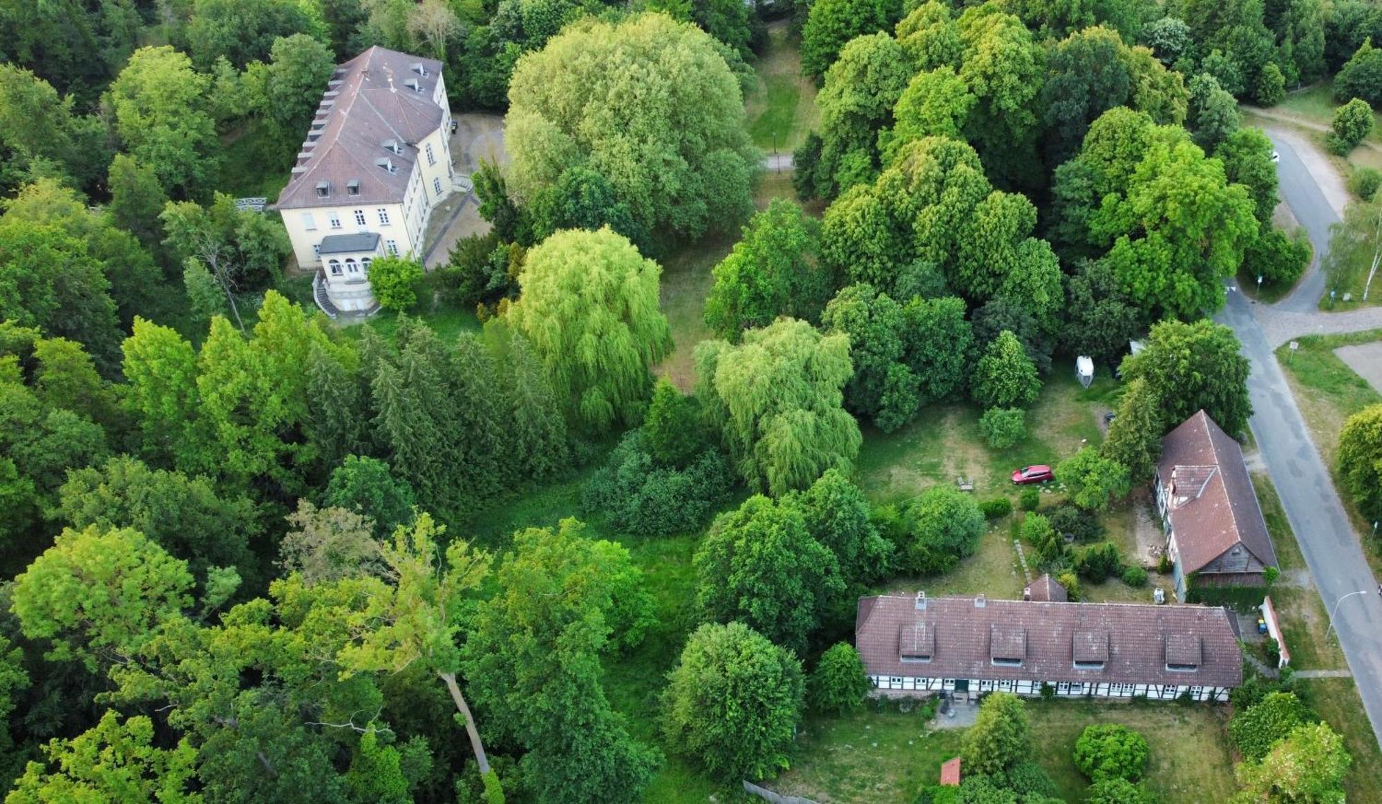 „Altes Forsthaus“ Am Schloss Uelzen Bagian luar foto