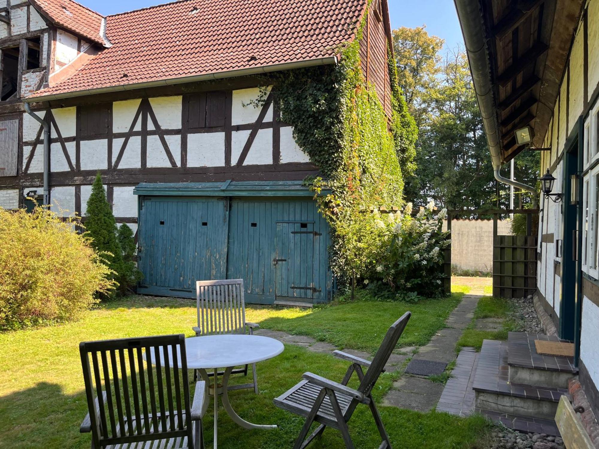 „Altes Forsthaus“ Am Schloss Uelzen Bagian luar foto